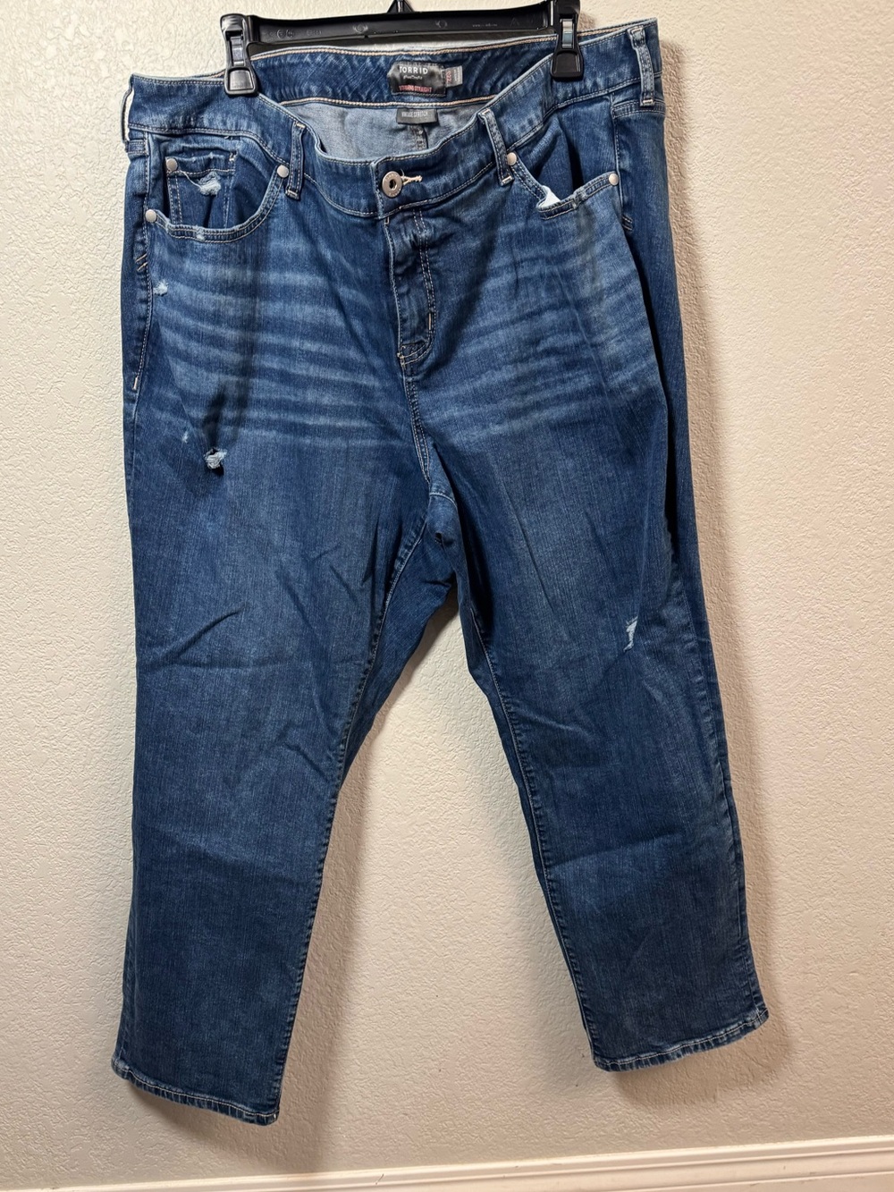 Torrid Boyfriend Straight Jeans Size 22S Vintage Stretch Dark Wash Distressed